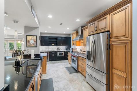 6 Lamb Lane Manalapan NJ 07726