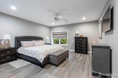 6 Lamb Lane Manalapan NJ 07726