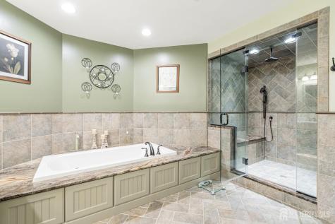 6 Lamb Lane Manalapan NJ 07726