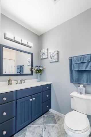 6 Lamb Lane Manalapan NJ 07726