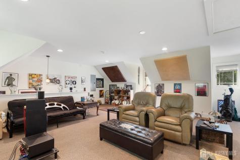6 Lamb Lane Manalapan NJ 07726