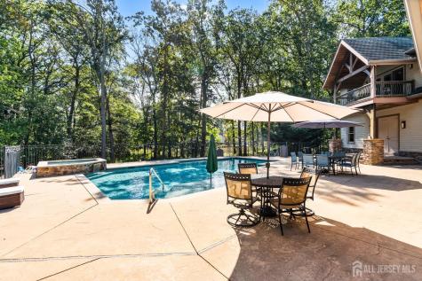 6 Lamb Lane Manalapan NJ 07726