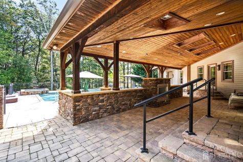 6 Lamb Lane Manalapan NJ 07726