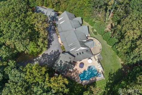 6 Lamb Lane Manalapan NJ 07726