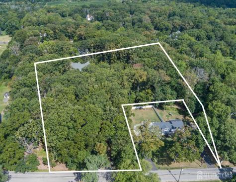 6 Lamb Lane Manalapan NJ 07726
