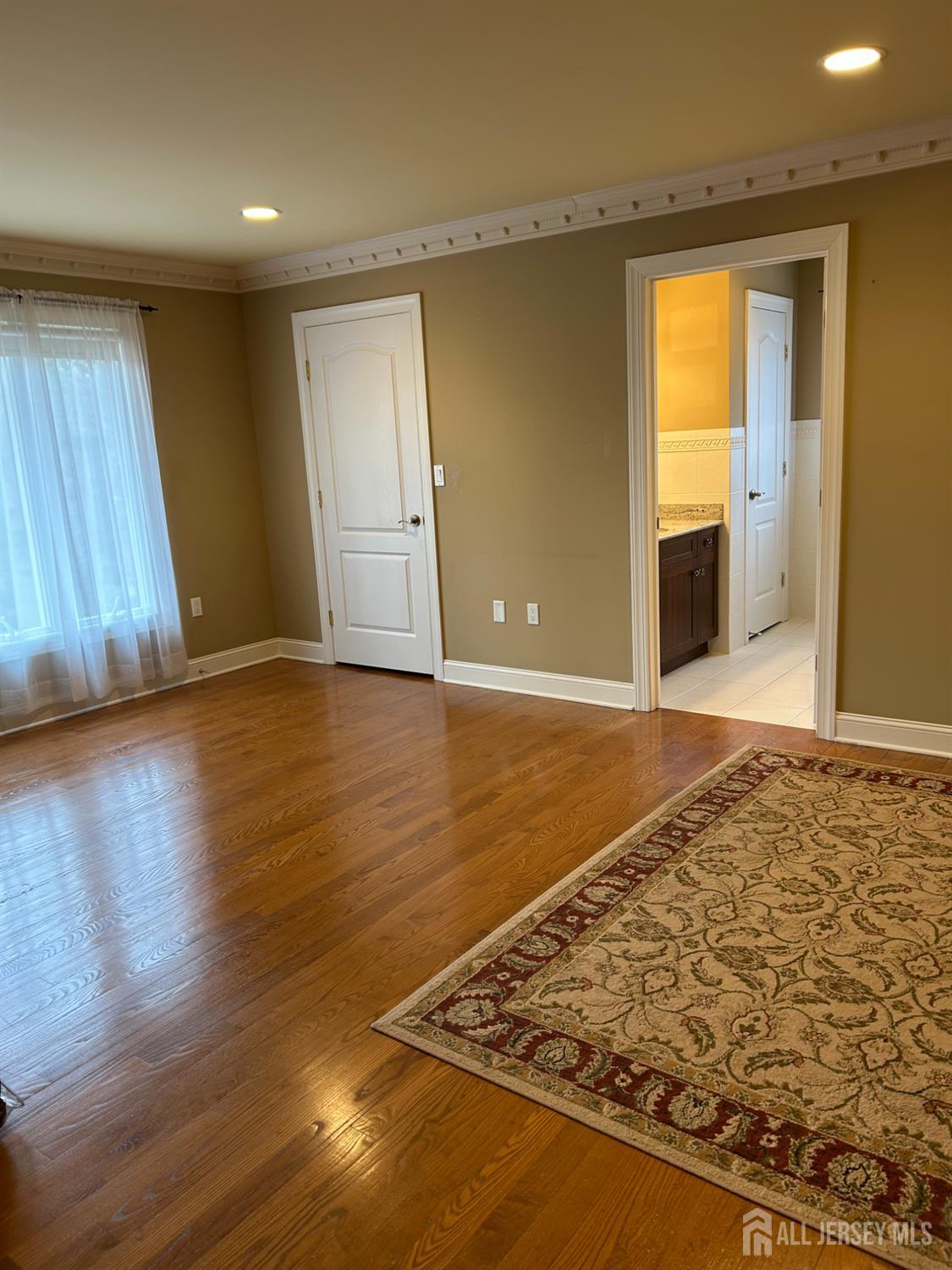 21 Southfield Road Edison NJ 08820