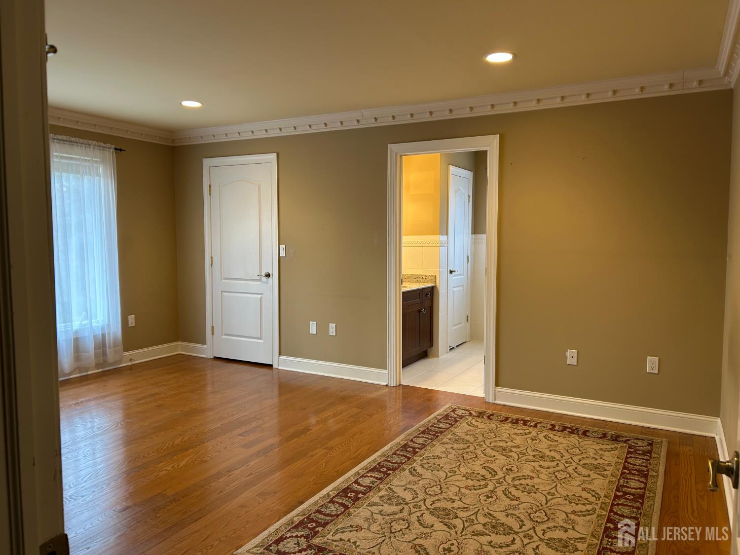 21 Southfield Road Edison NJ 08820