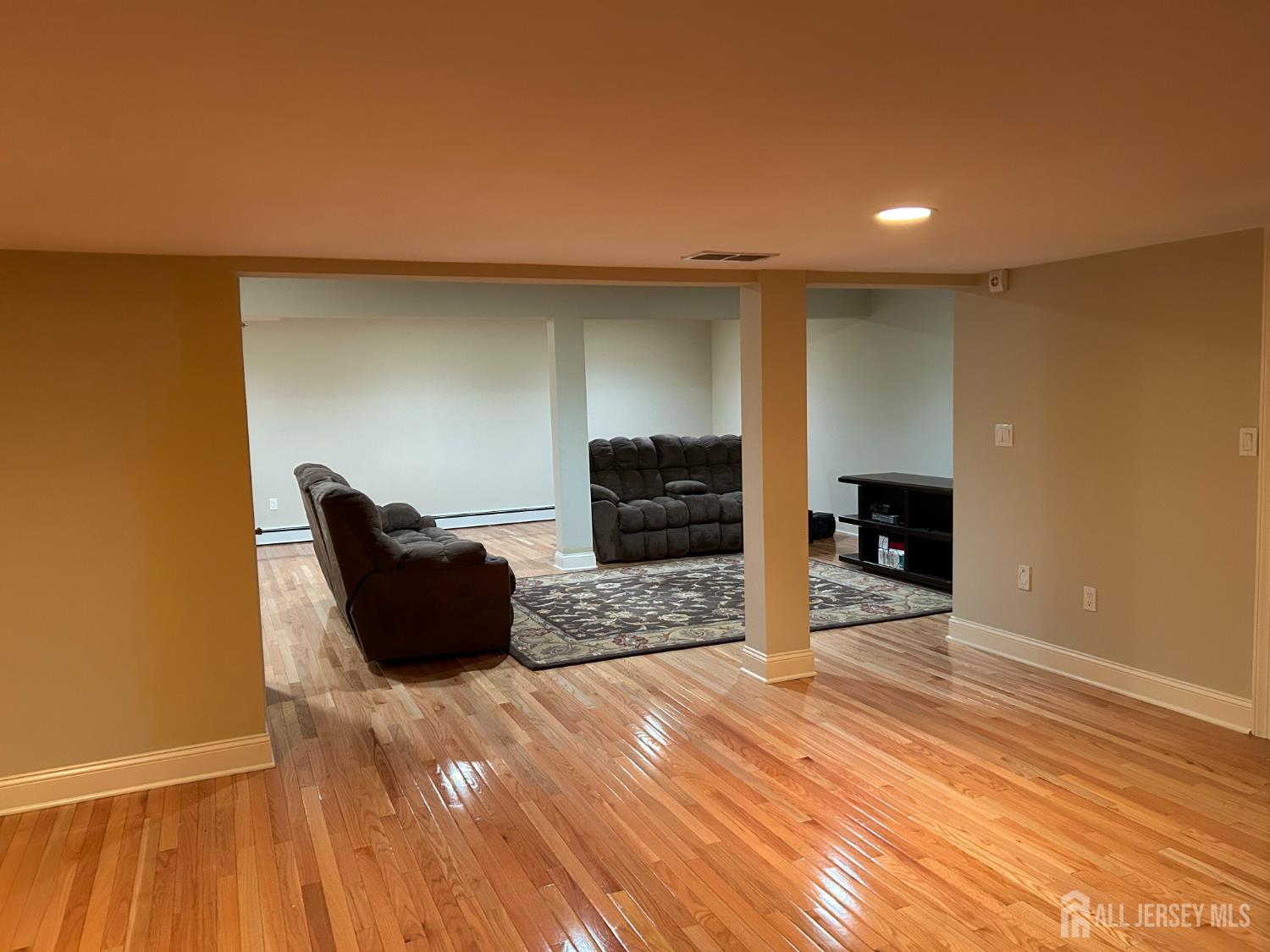 21 Southfield Road Edison NJ 08820