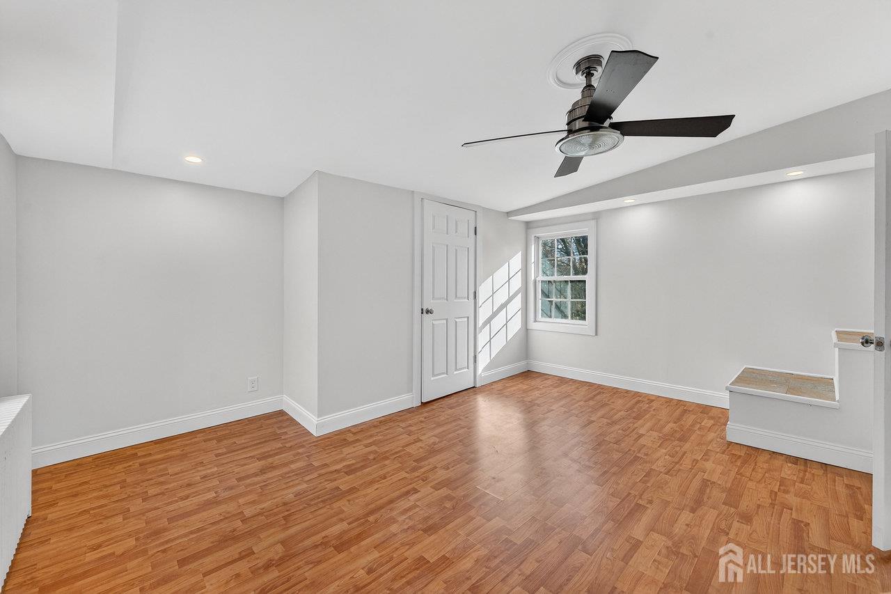 28 Old Clinton Road Raritan NJ 08822