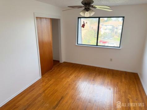 107 Edison Glen Terrace Edison NJ 08837