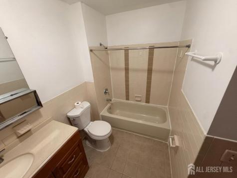 107 Edison Glen Terrace Edison NJ 08837