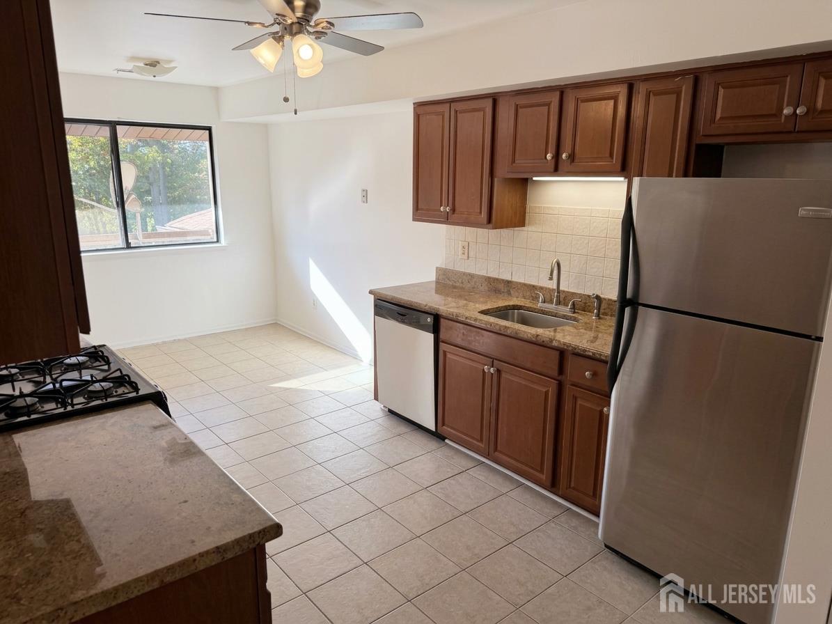 107 Edison Glen Terrace Edison NJ 08837