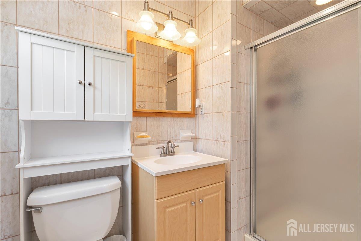 53 University Road East Brunswick NJ 08816