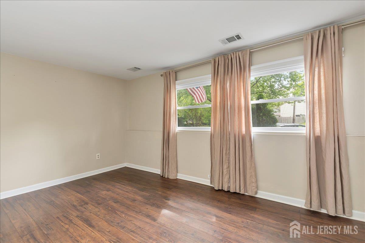 53 University Road East Brunswick NJ 08816