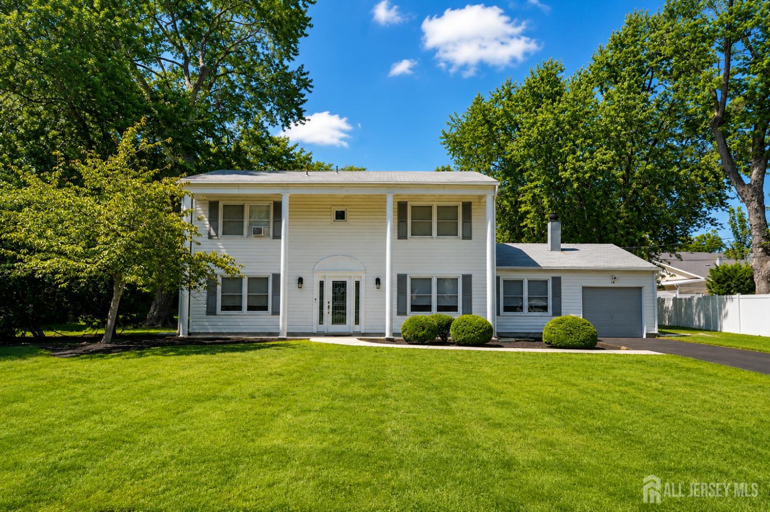 14 Kilmer Drive Manalapan NJ 07726