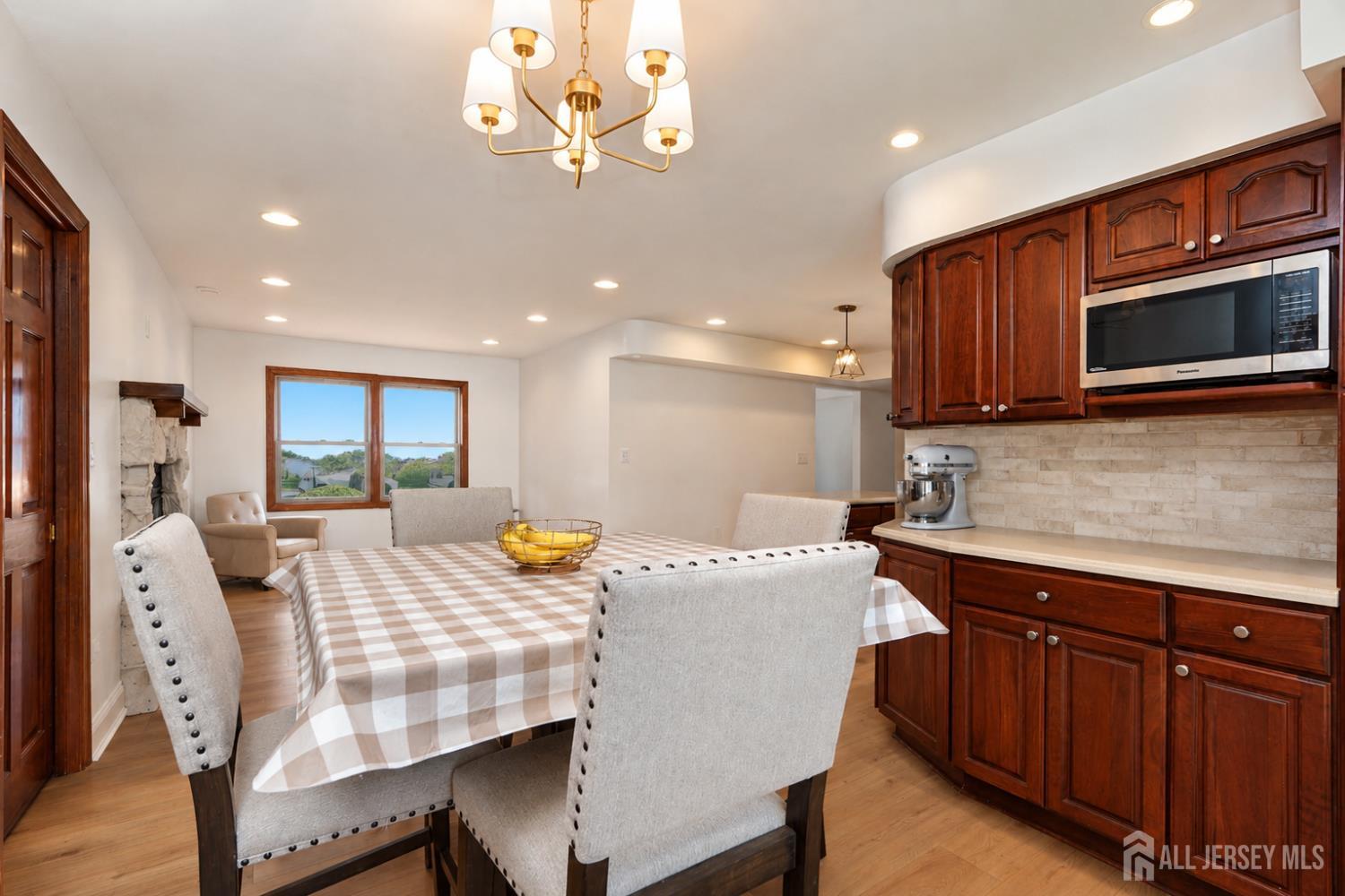 14 Kilmer Drive Manalapan NJ 07726