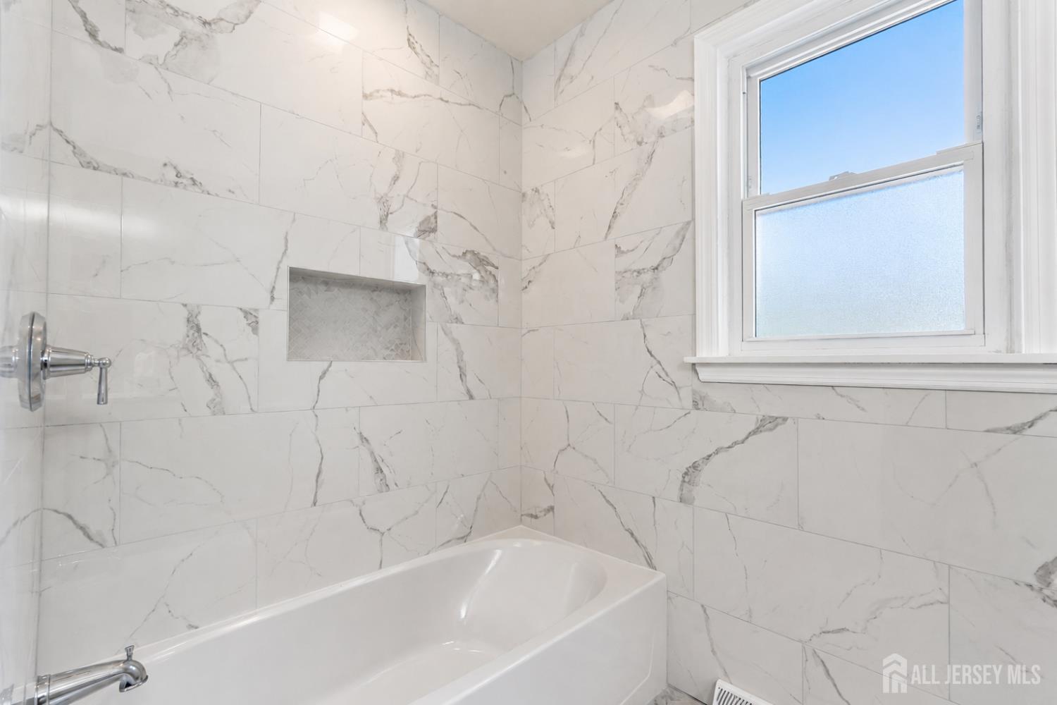 14 Kilmer Drive Manalapan NJ 07726
