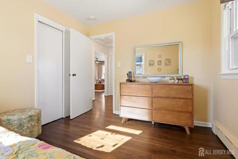 152 Remsen Avenue Avenel NJ 07001