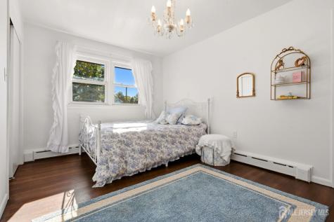 152 Remsen Avenue Avenel NJ 07001