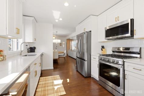 152 Remsen Avenue Avenel NJ 07001