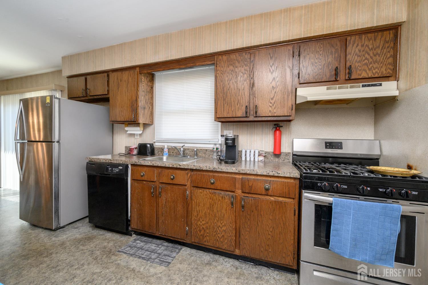 5 Evergreen Place Howell NJ 07731