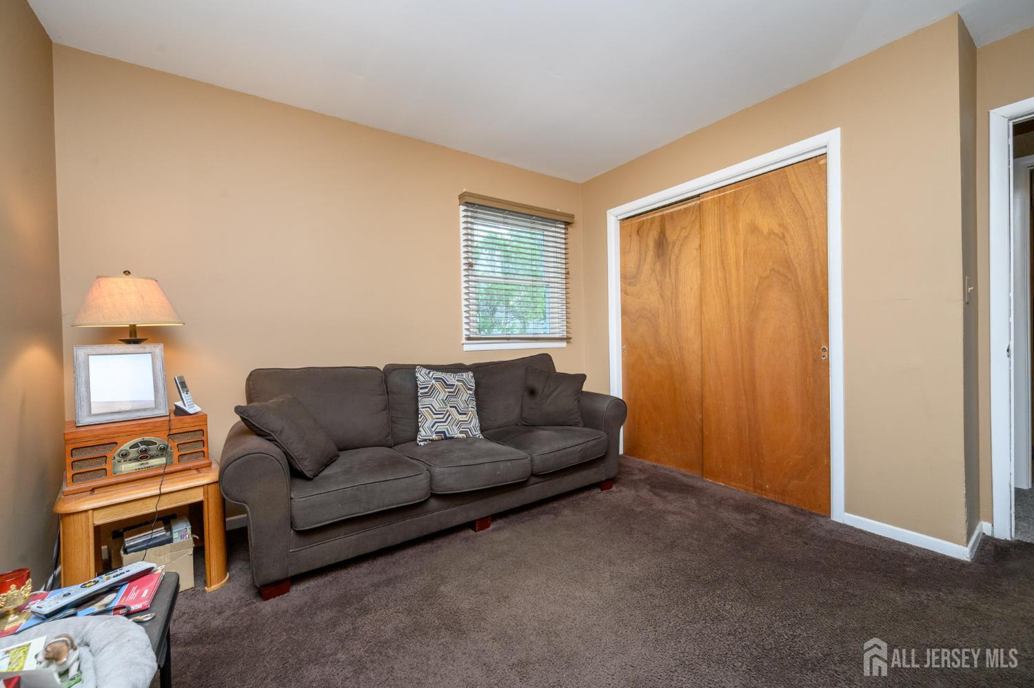 5 Evergreen Place Howell NJ 07731