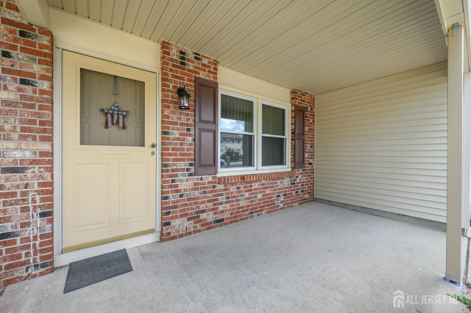 5 Evergreen Place Howell NJ 07731