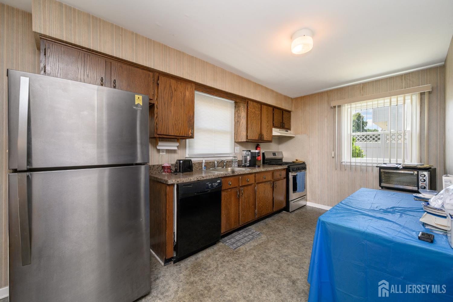 5 Evergreen Place Howell NJ 07731