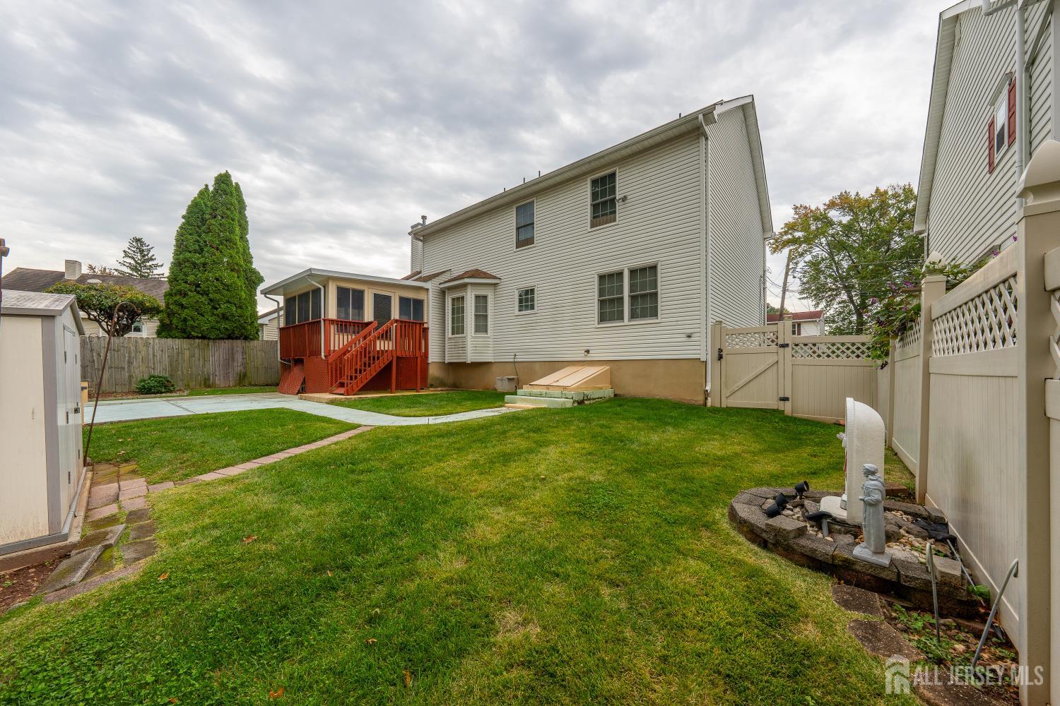 144 S Cliff Road Colonia NJ 07067