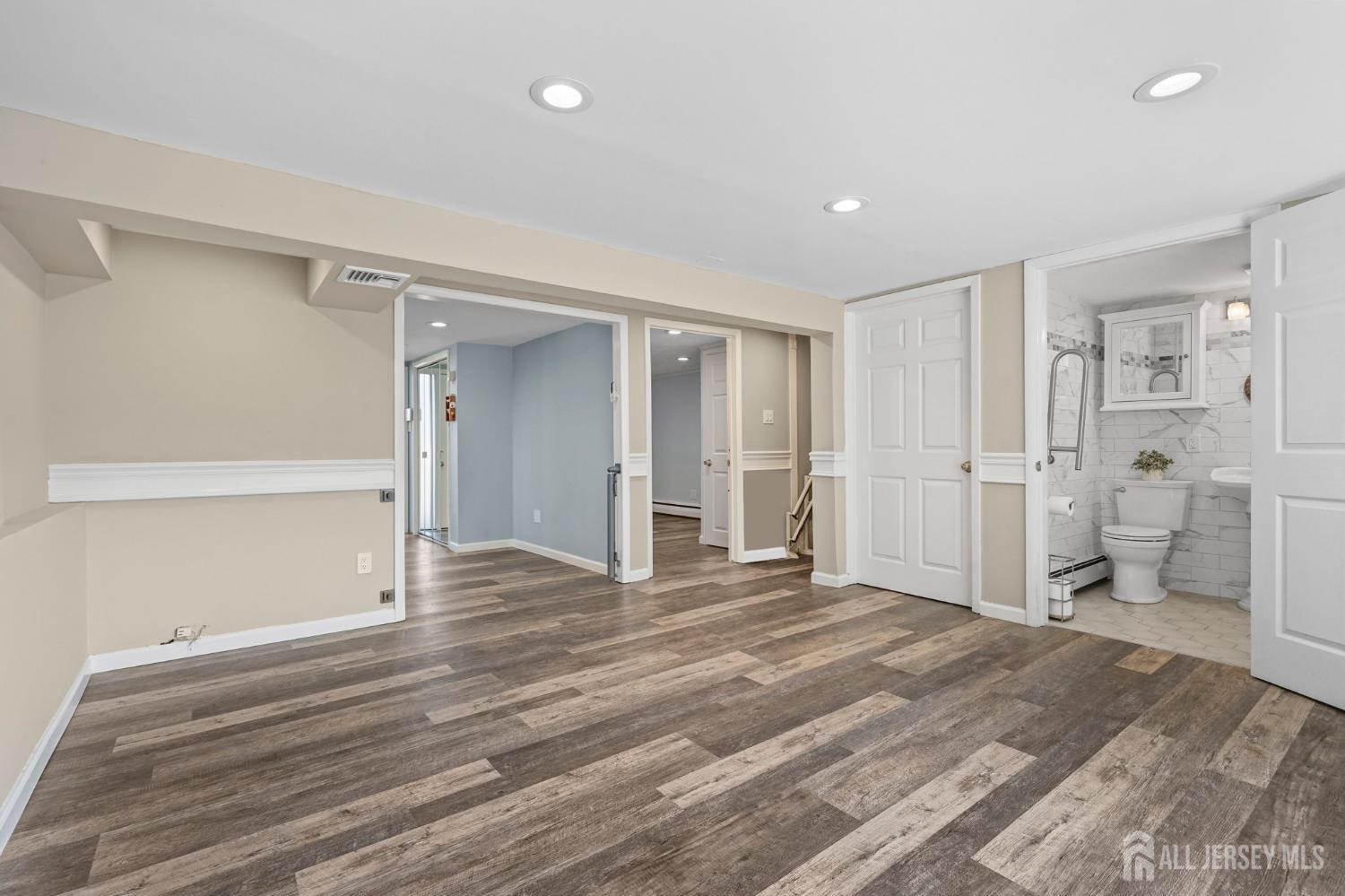 49 Frederick Place Parlin NJ 08859