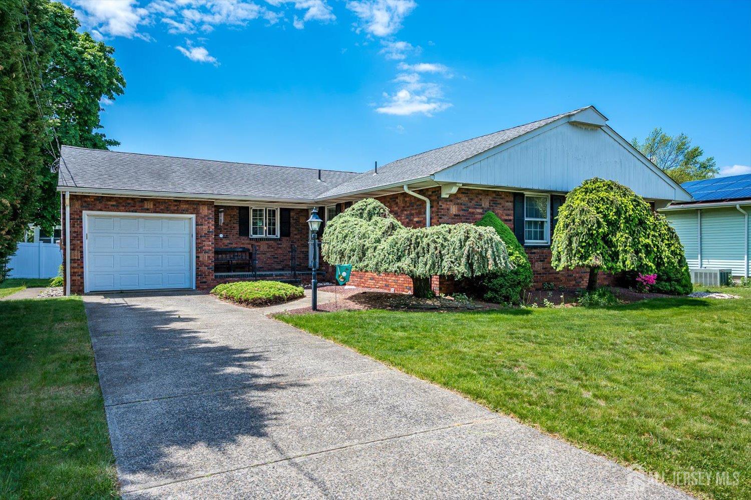 5 Charles Street Sayreville NJ 08879