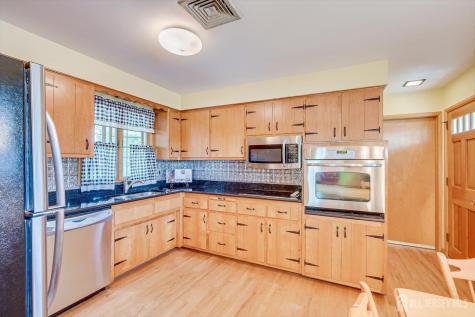 5 Charles Street Sayreville NJ 08879