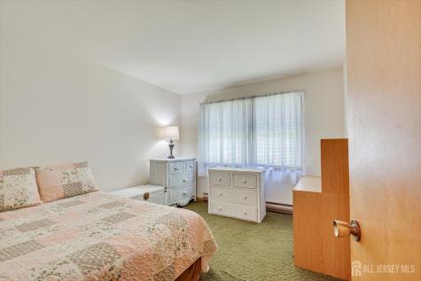 5 Charles Street Sayreville NJ 08879
