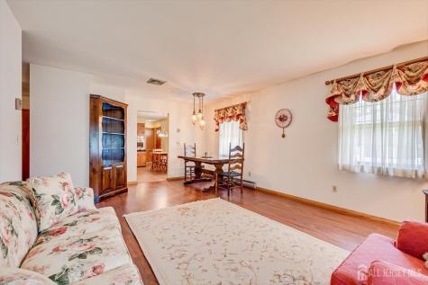5 Charles Street Sayreville NJ 08879