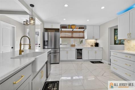 16 Colonial Drive East Brunswick NJ 08816