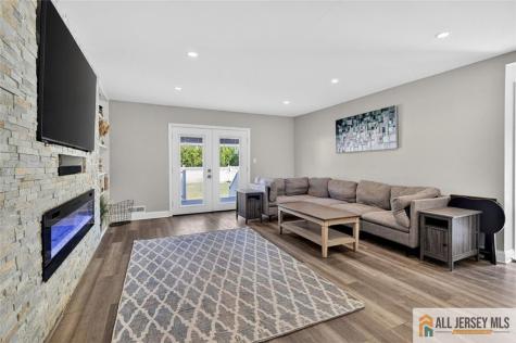 16 Colonial Drive East Brunswick NJ 08816