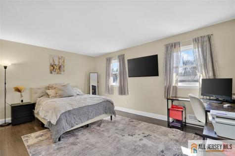 16 Colonial Drive East Brunswick NJ 08816