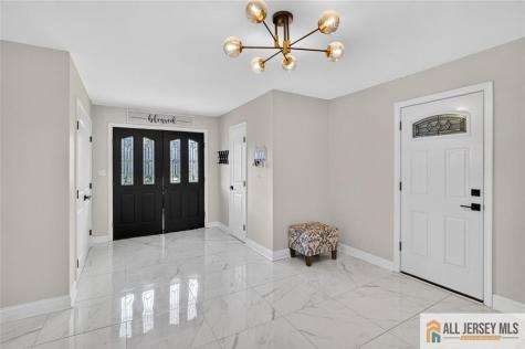 16 Colonial Drive East Brunswick NJ 08816