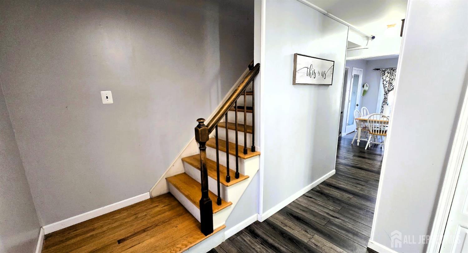 7 Stradford Road Sayreville NJ 08859