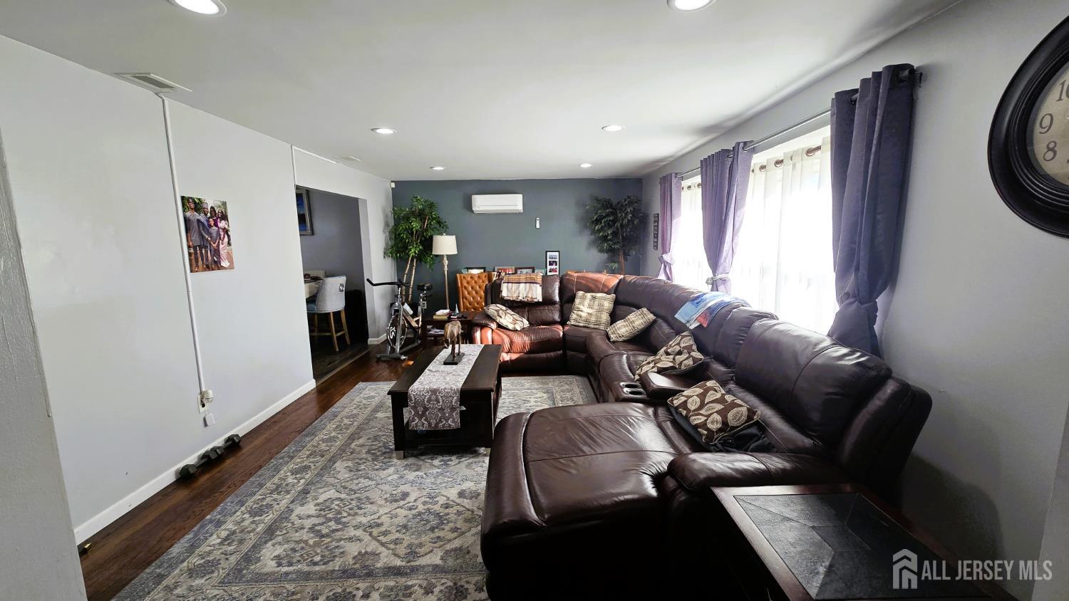 7 Stradford Road Sayreville NJ 08859