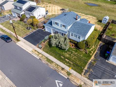 68 Beechwood Avenue Edison NJ 08837