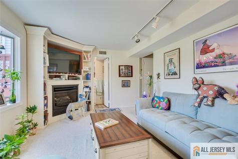 68 Beechwood Avenue Edison NJ 08837