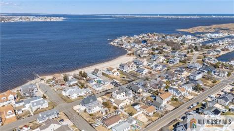 521 E Long Branch Avenue Ocean Gate NJ 08740
