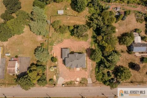 1955 Old Amwell Road Franklin NJ 08873