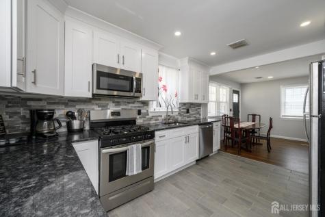 827 Lincoln Avenue Manville NJ 08835