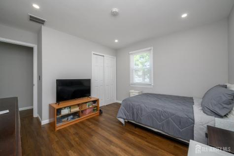 827 Lincoln Avenue Manville NJ 08835