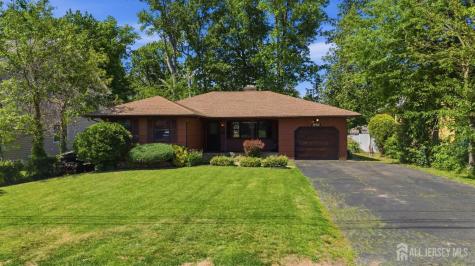 212 Oxford Road Edison NJ 08820