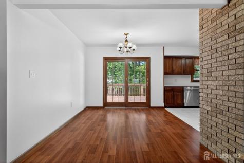 212 Oxford Road Edison NJ 08820