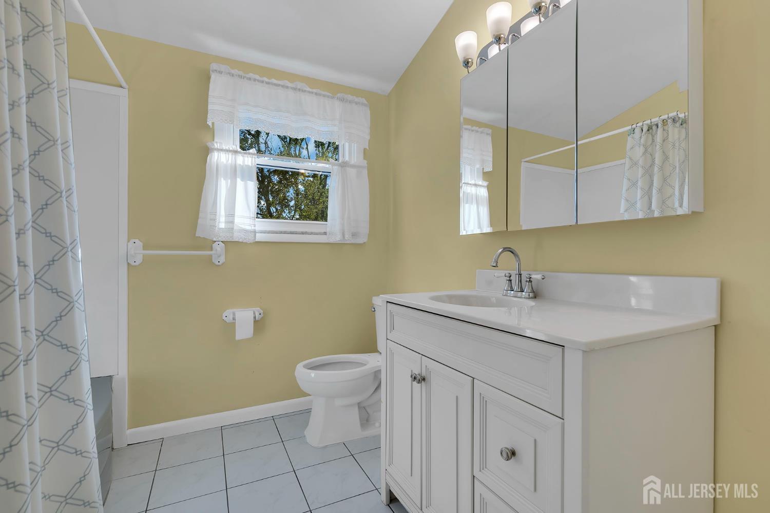 6 Pearl Road East Brunswick NJ 08816