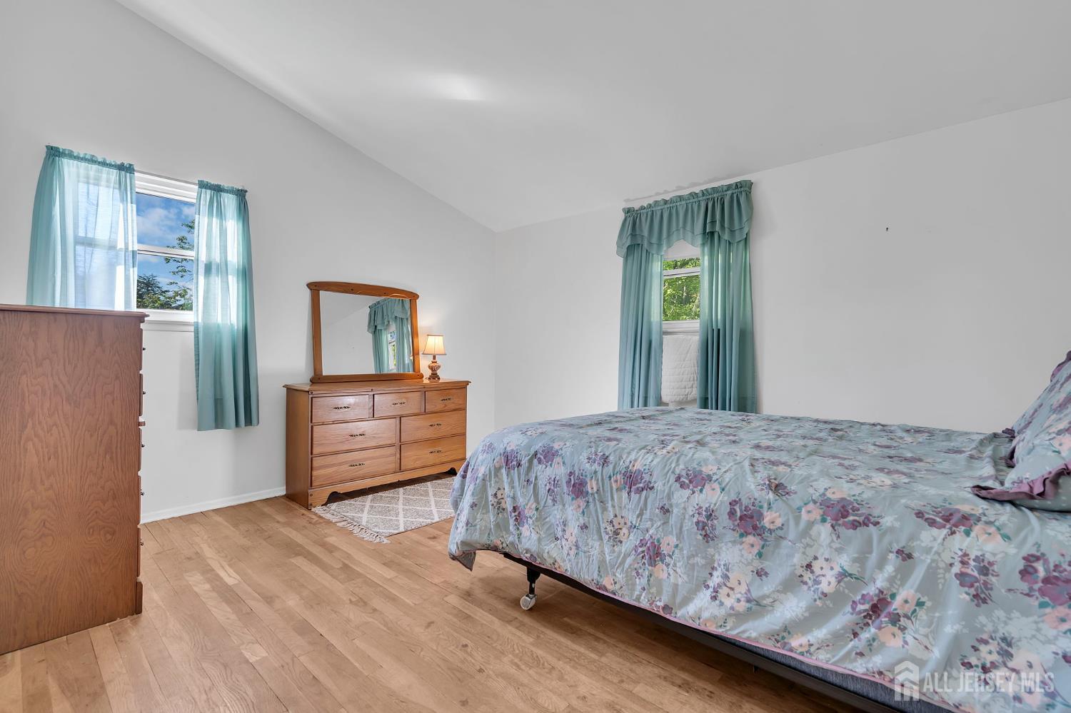 6 Pearl Road East Brunswick NJ 08816